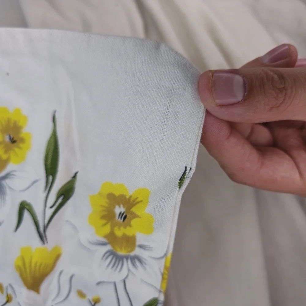 Vintage Yellow Floral White Bag 14.5 X 15.5 Inch